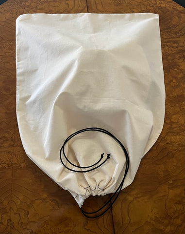 BAGS REUSABLE: Western Hat Dust Cover with Black Drawstring Closure. Fit the largest Hats. Case Packed 25 Bags.